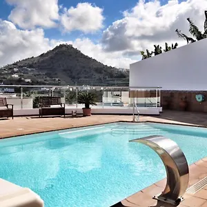 https://villa-palmitos-deluxe-seaview.in-canary-islands.com